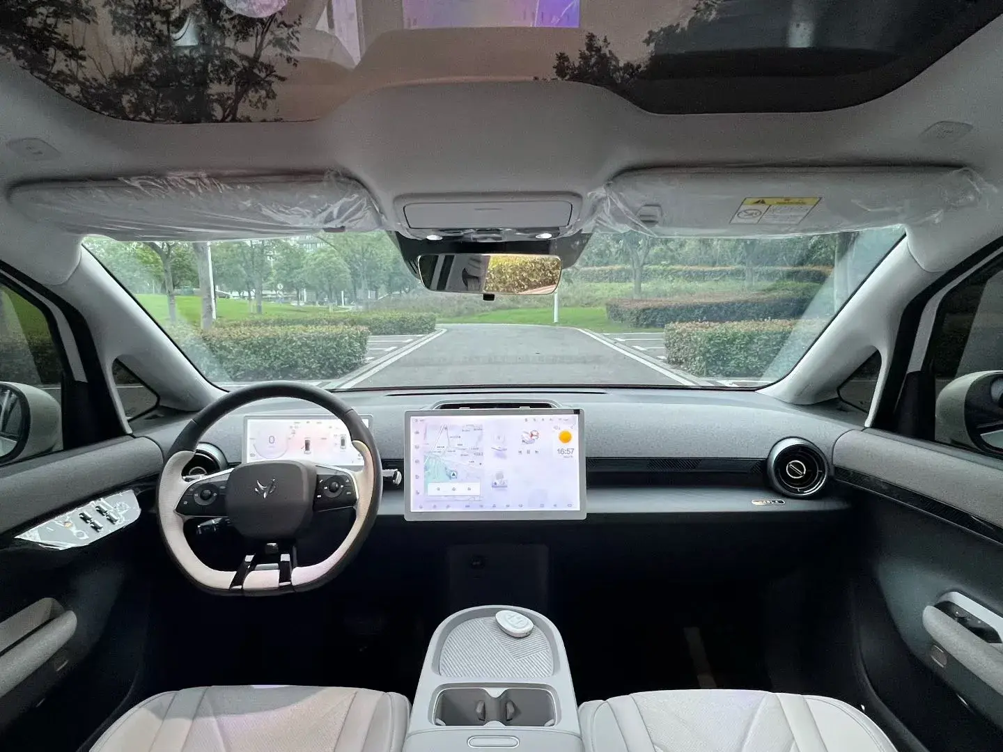 2024 ARCFOX KAOLA thumbnail 3