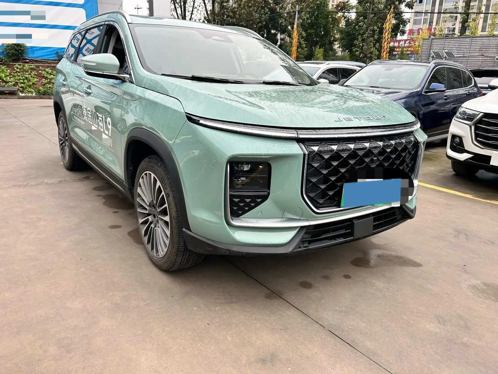 2023 JETOUR X70 thumbnail 2