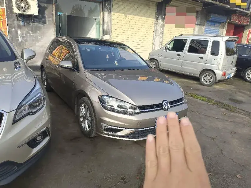 2018 VOLKSWAGEN GOLF thumbnail 2