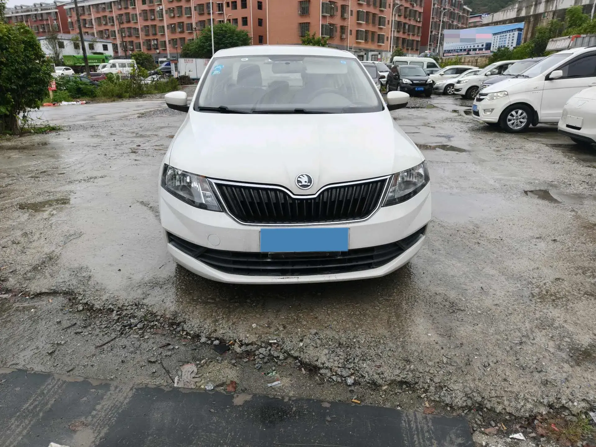 2018 SKODA RAPID thumbnail 2