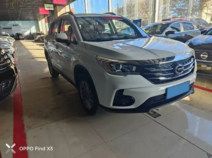 2017 GAC TRUMPCHI thumbnail 3