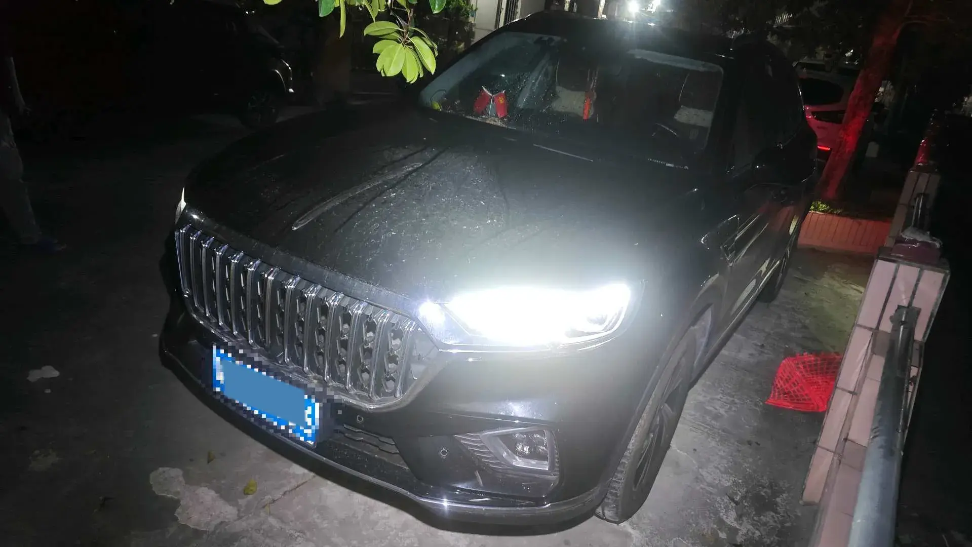 2022 HONGQI HS5 view 1