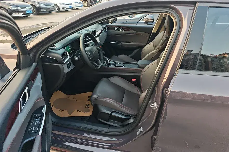 2020 LYNK&CO 02 thumbnail 3