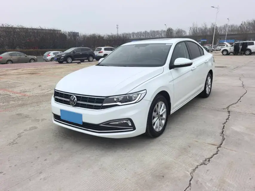 2021 VOLKSWAGEN BORA view 1