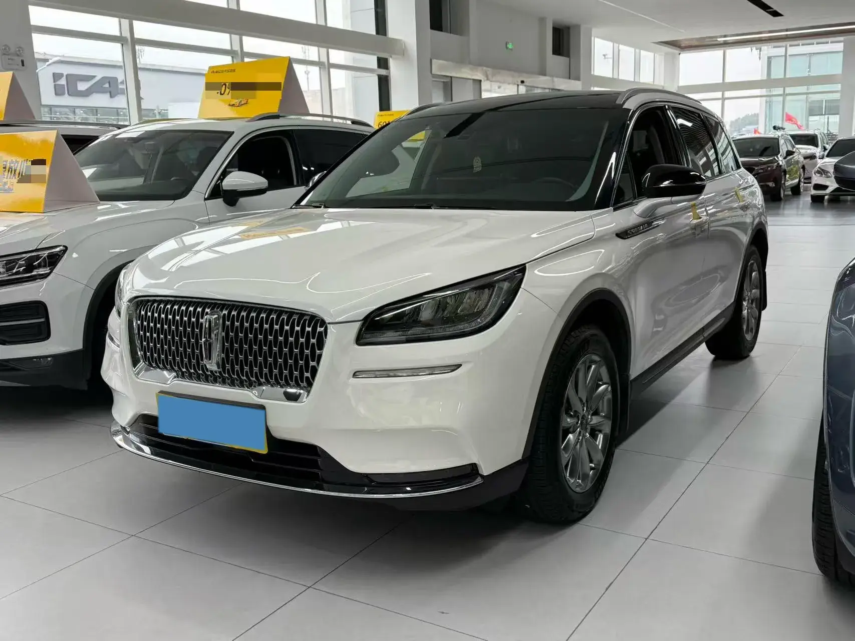 2020 LINCOLN CORSAIR view 1