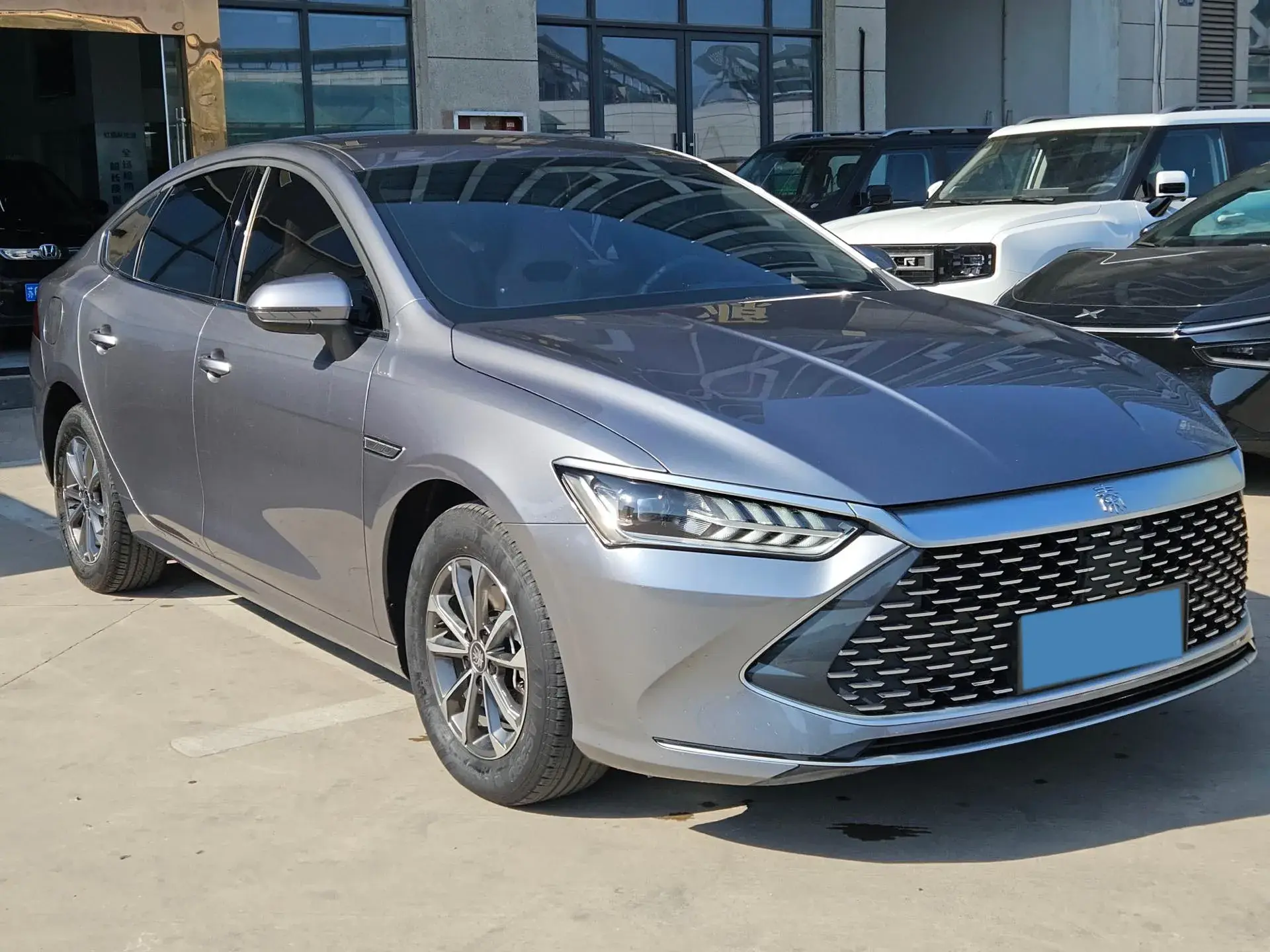 2024 BYD QIN thumbnail 3