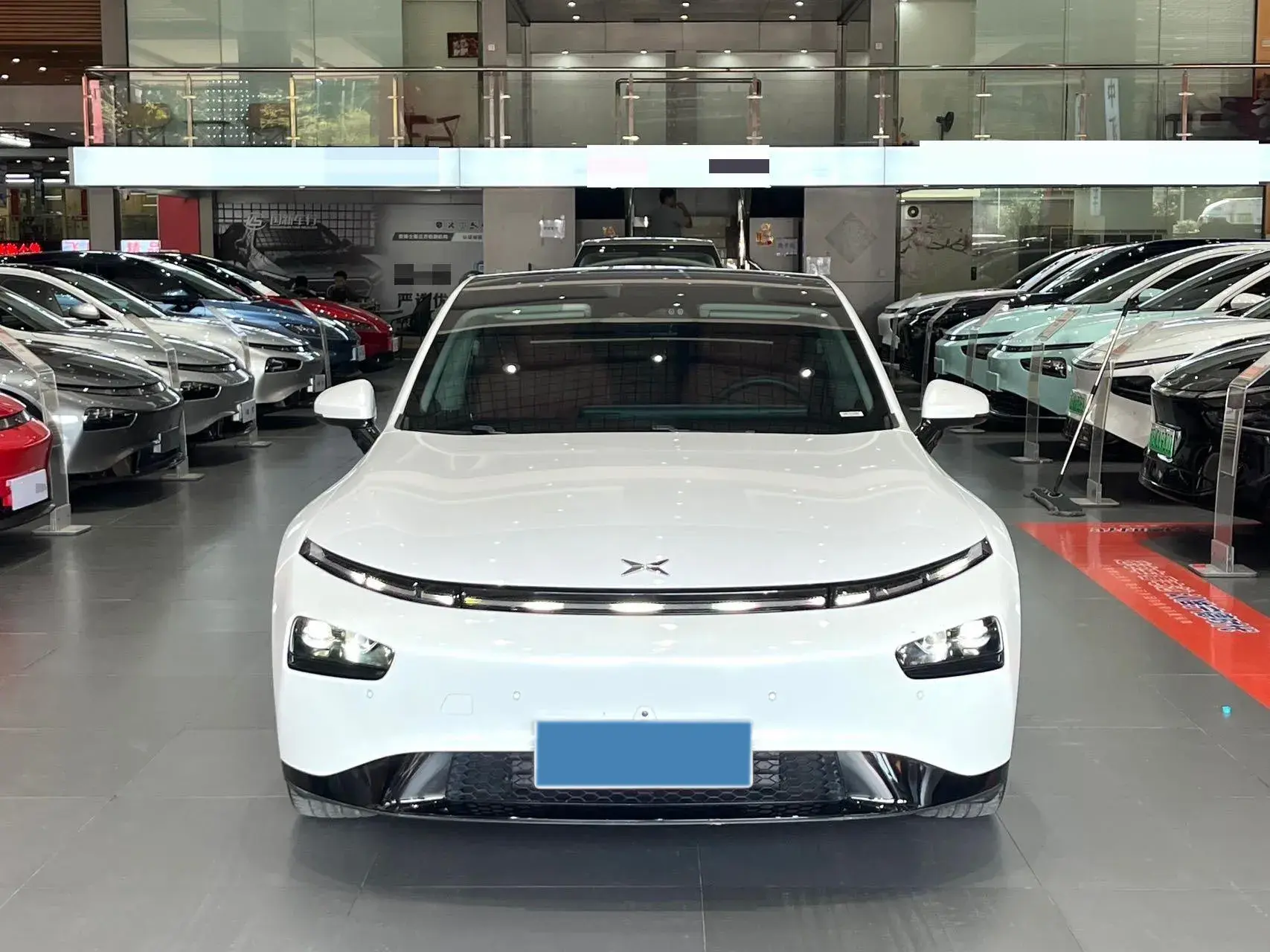 2020 XPENG P7 thumbnail 2