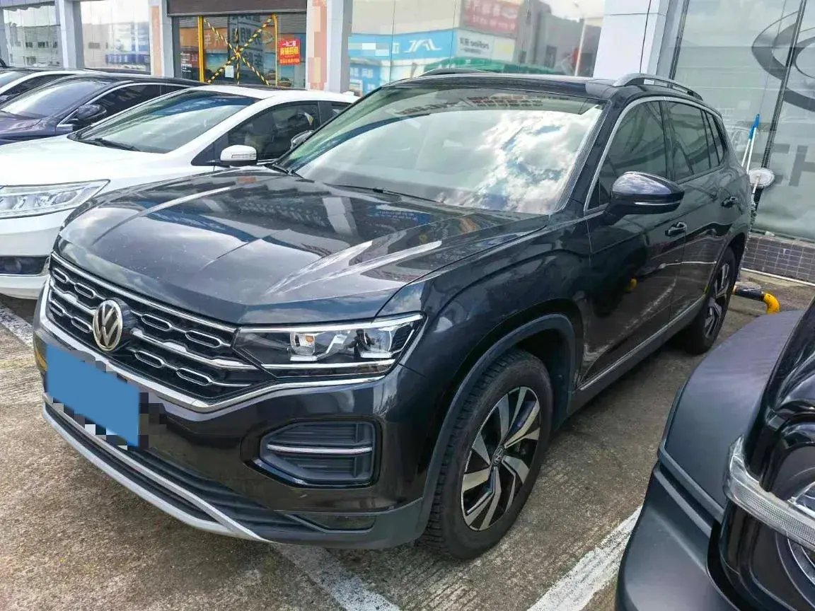 2019 VOLKSWAGEN TAYRON view 1