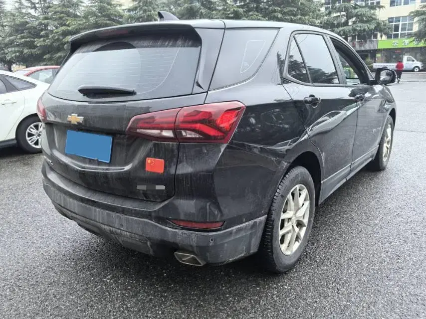 2021 CHEVROLET EQUINOX thumbnail 4