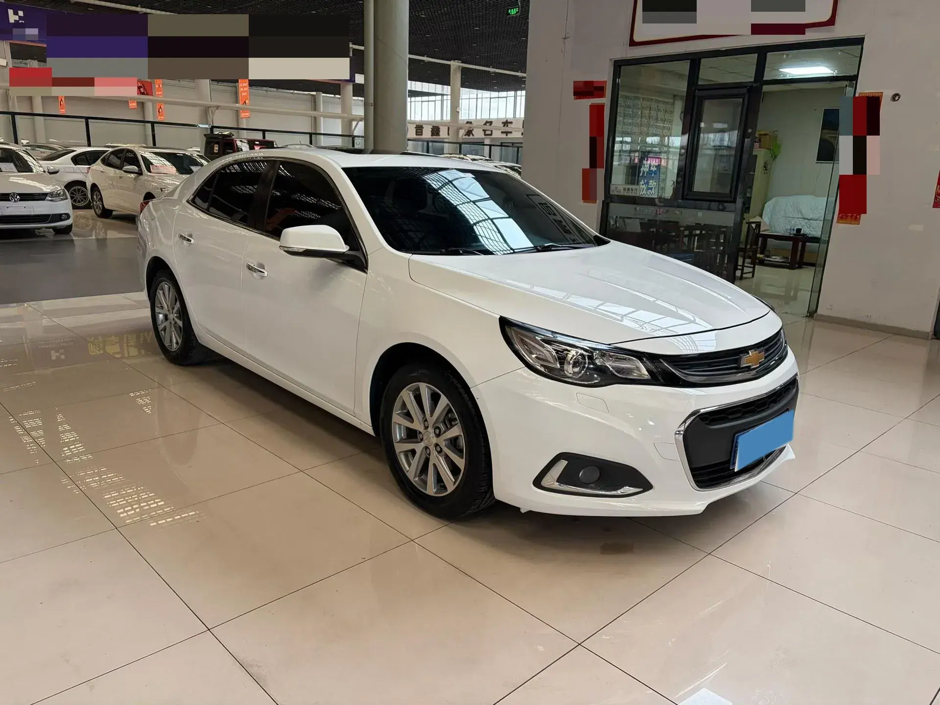 2018 CHEVROLET MALIBU thumbnail 2