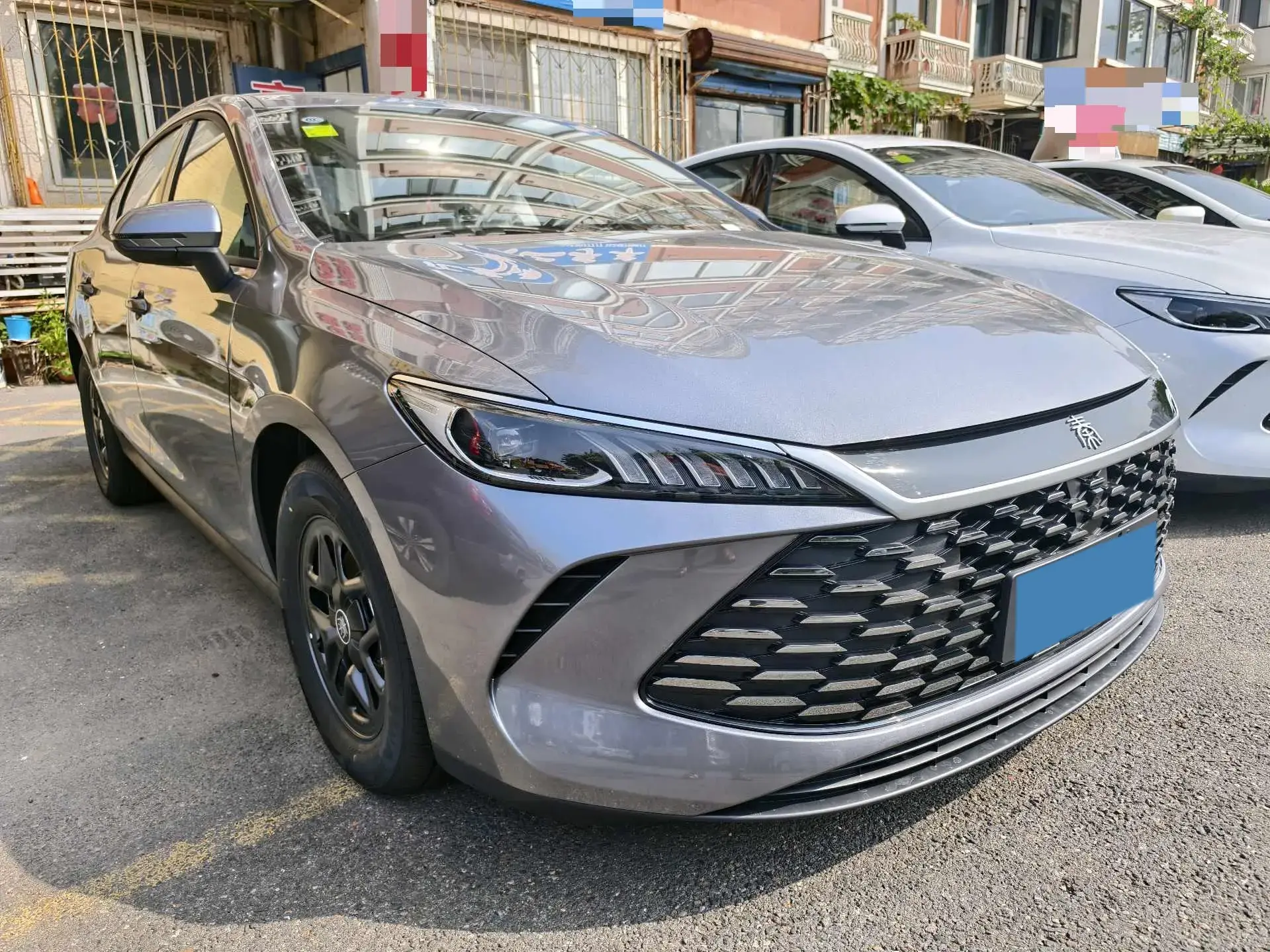 2025 BYD QIN thumbnail 3