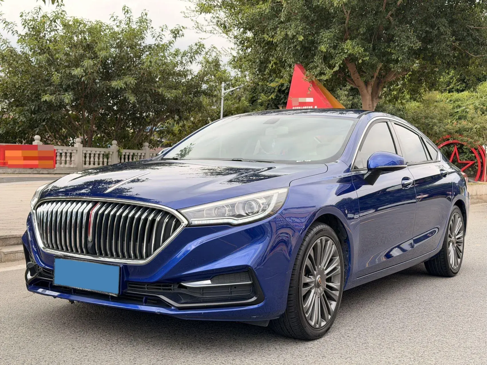 2020 HONGQI H5 view 1