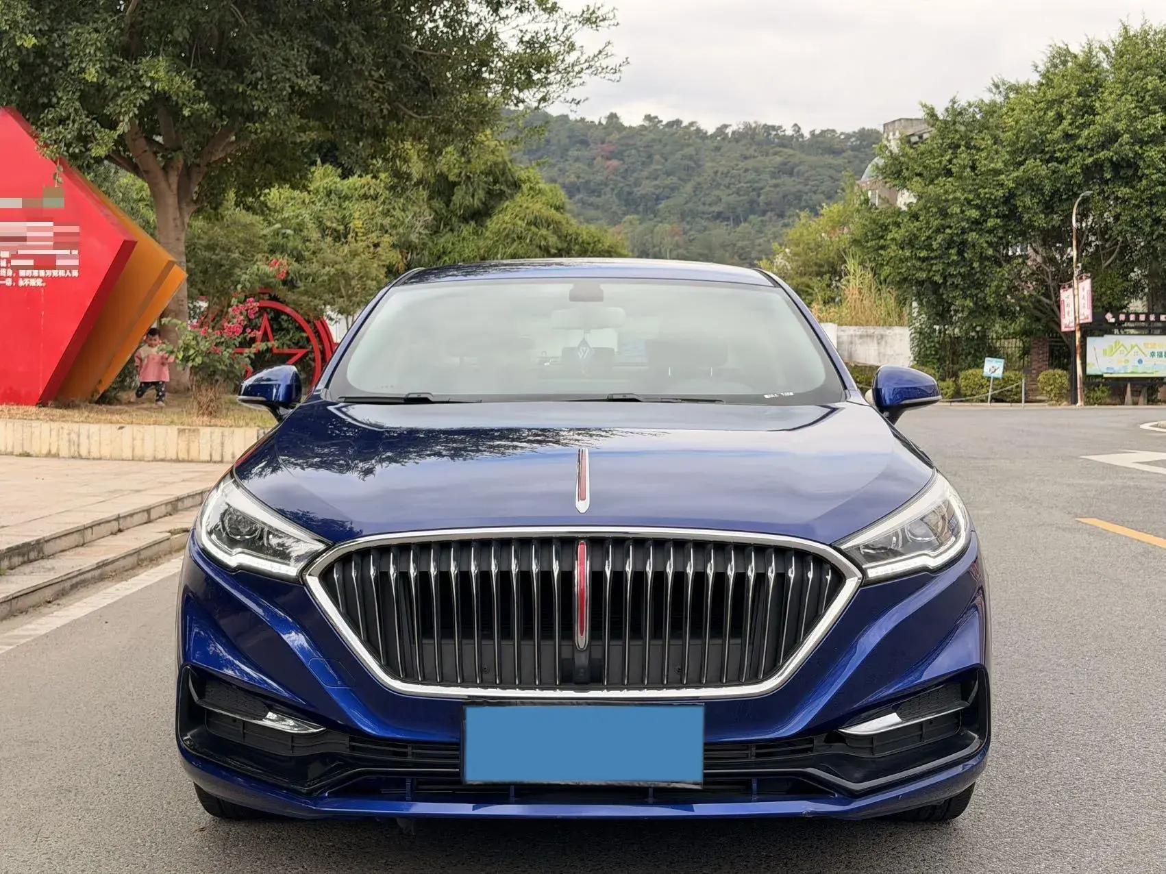 2020 HONGQI H5 thumbnail 2