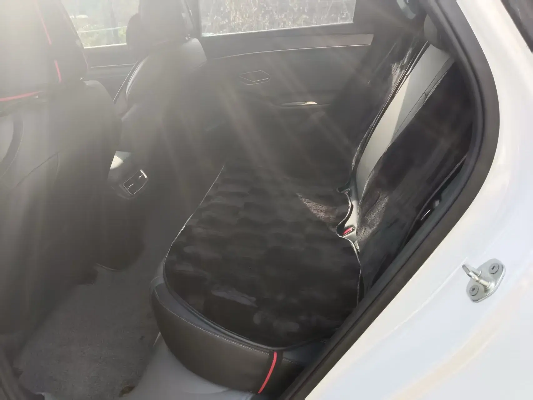 2024 BYD QINL thumbnail 4