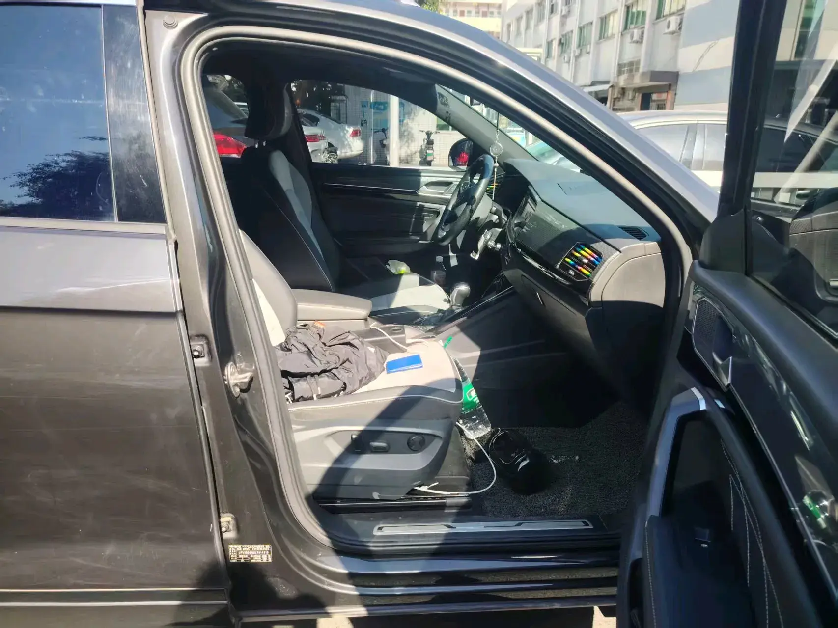 2020 VOLKSWAGEN TAYRON thumbnail 3