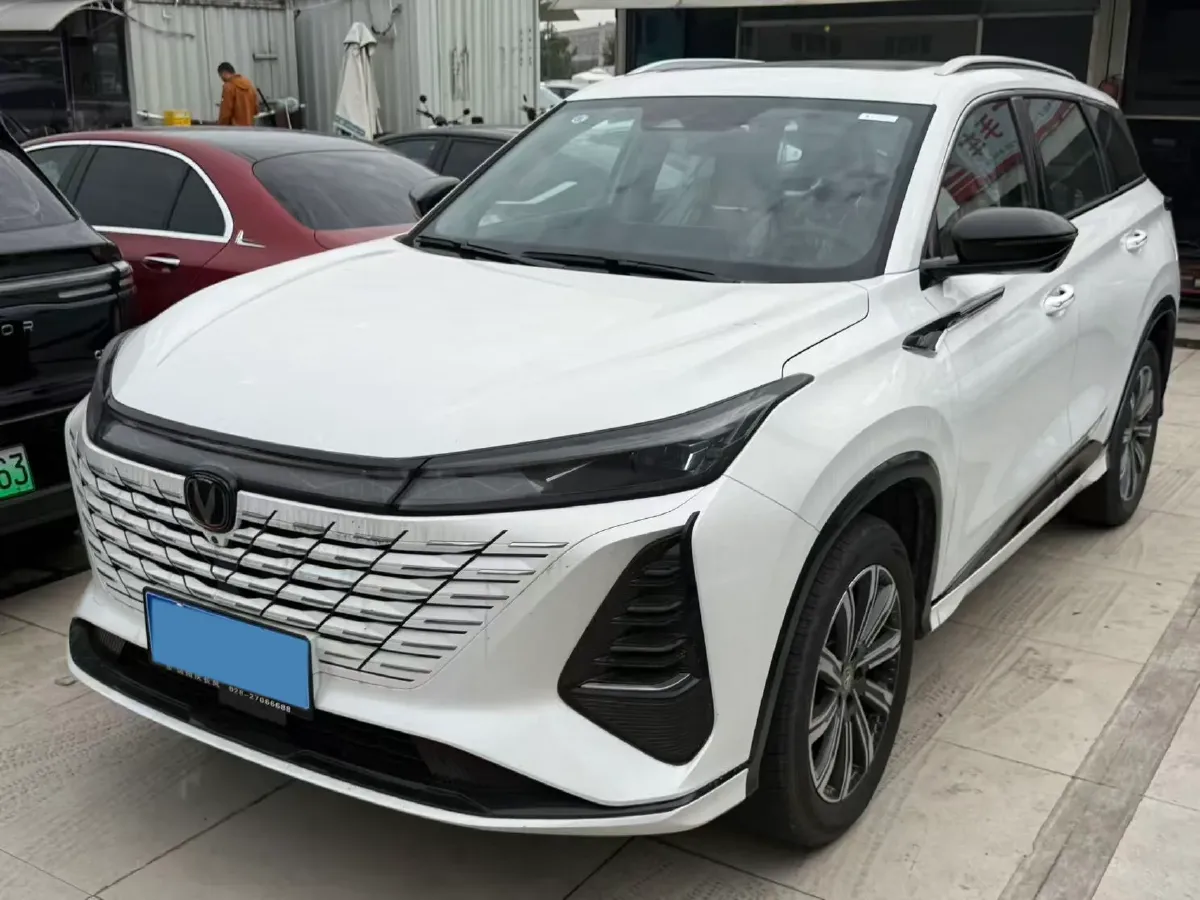 2026 ChangAn CS75 Plus 1.5T 192HP L4 8AT,autocango,china used car exporter,china ev exporter,chinese used car exporter,chinese used ev exporter