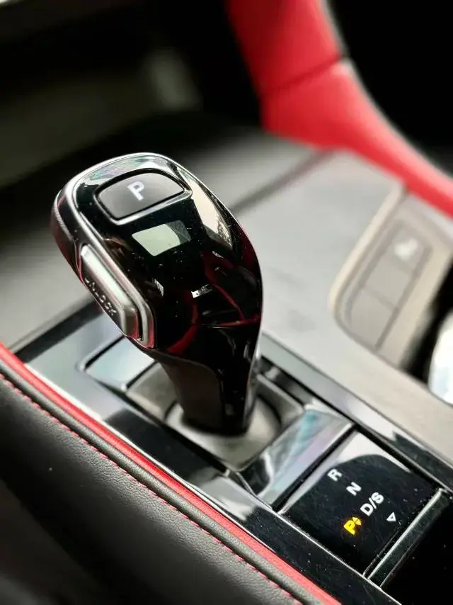 2020 MG MG6 thumbnail 3