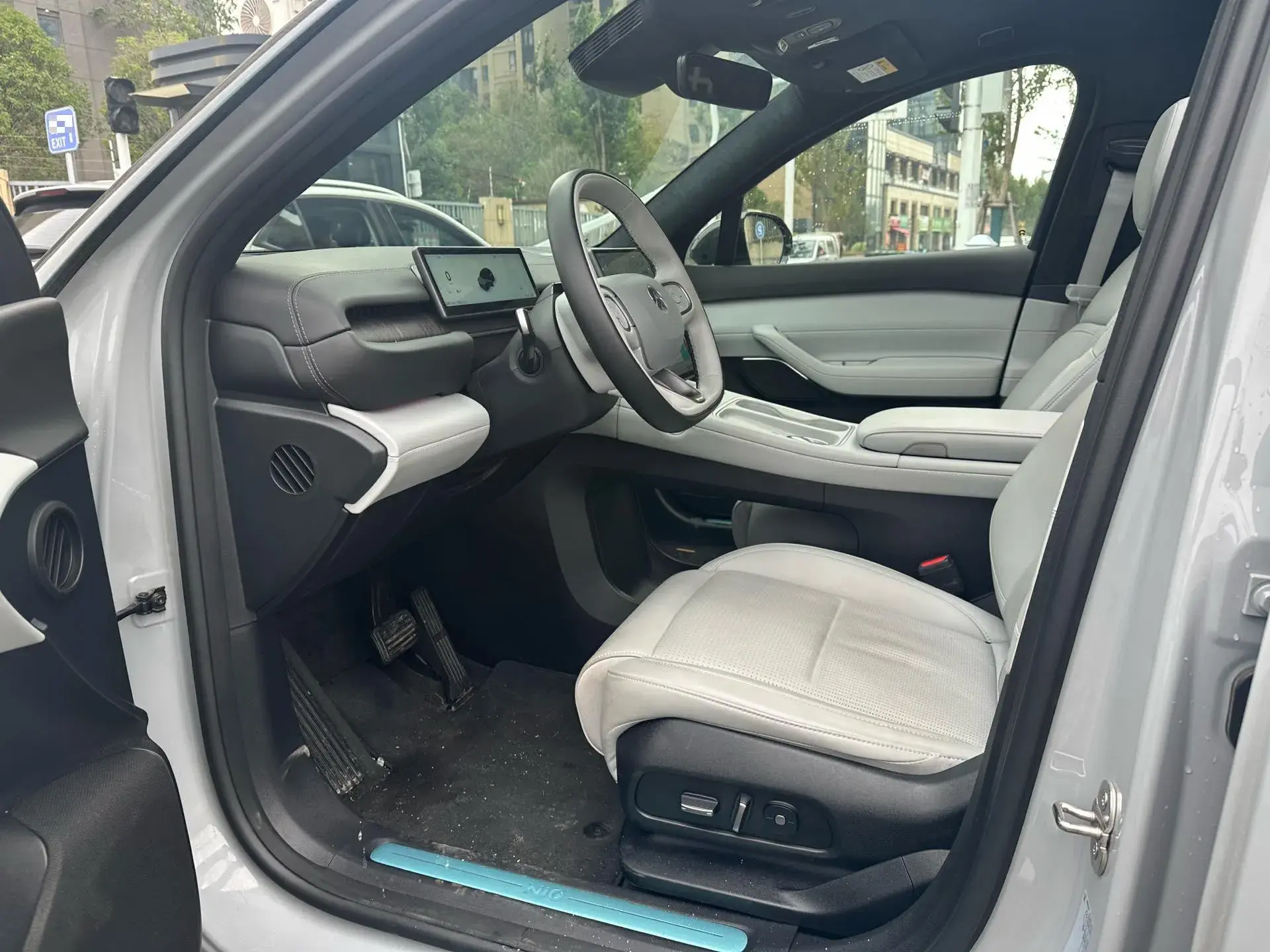 2024 NIO ES6 thumbnail 4