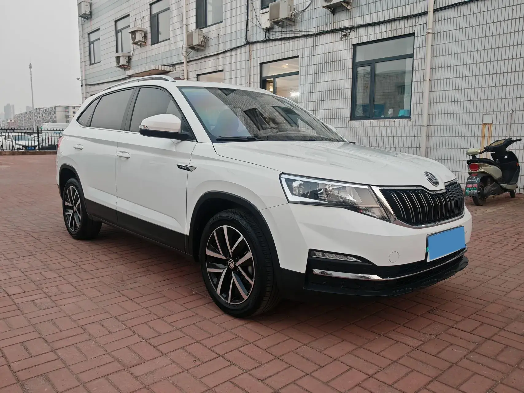 2021 SKODA KAMIQ thumbnail 3