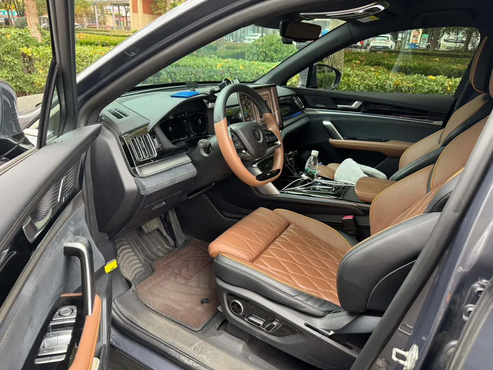 2021 BYD TANG thumbnail 4