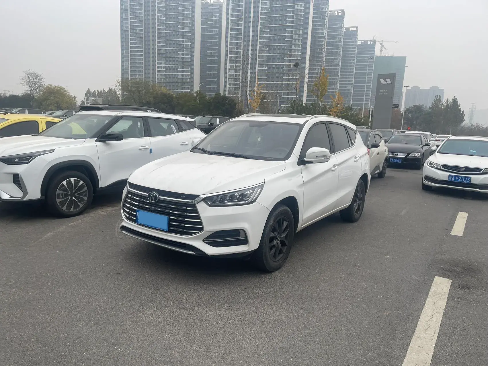 2020 BYD SONG view 1