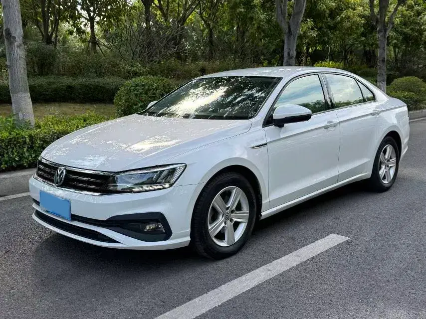 2019 VOLKSWAGEN LAMANDO view 1