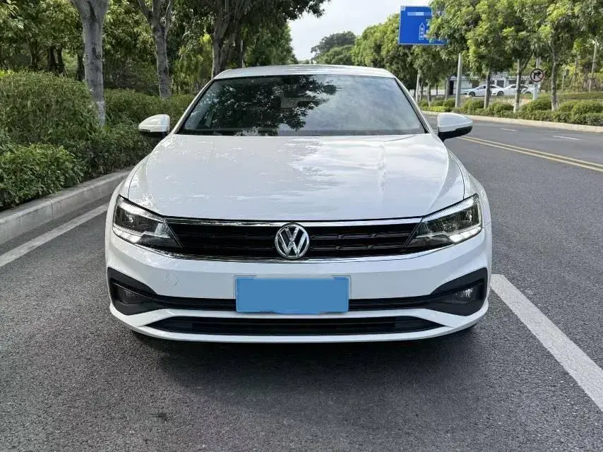 2019 VOLKSWAGEN LAMANDO thumbnail 2