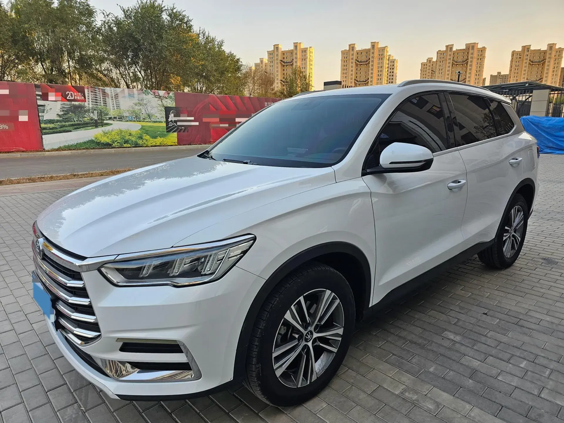 2019 BYD SONG view 1