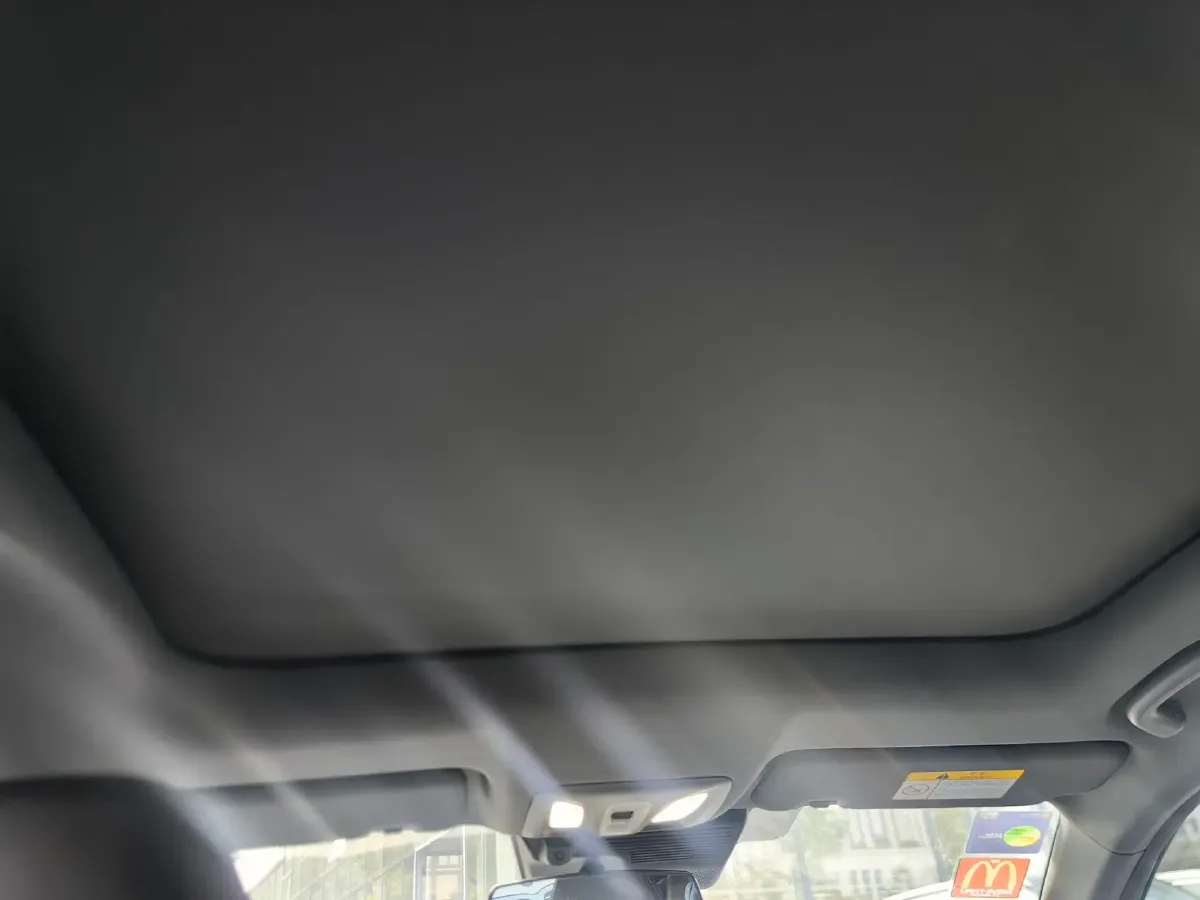 2023 ChangAn UNI-V 1.5T 188HP L4 7DCT,autocango,china used car exporter,china ev exporter,chinese used car exporter,chinese used ev exporter