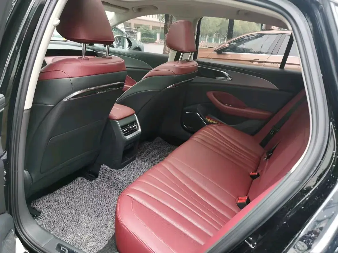 2024 HONGQI H5 thumbnail 4