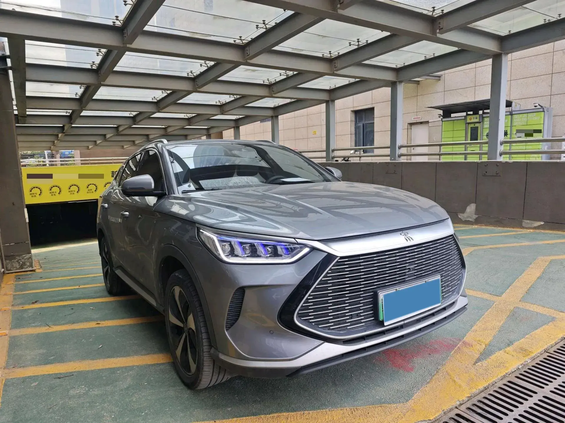 2022 BYD SONG thumbnail 3