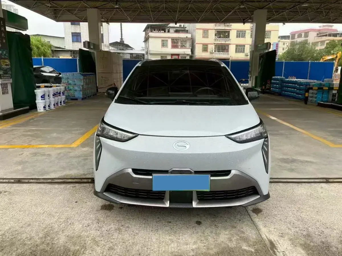 2022 AION Y thumbnail 3