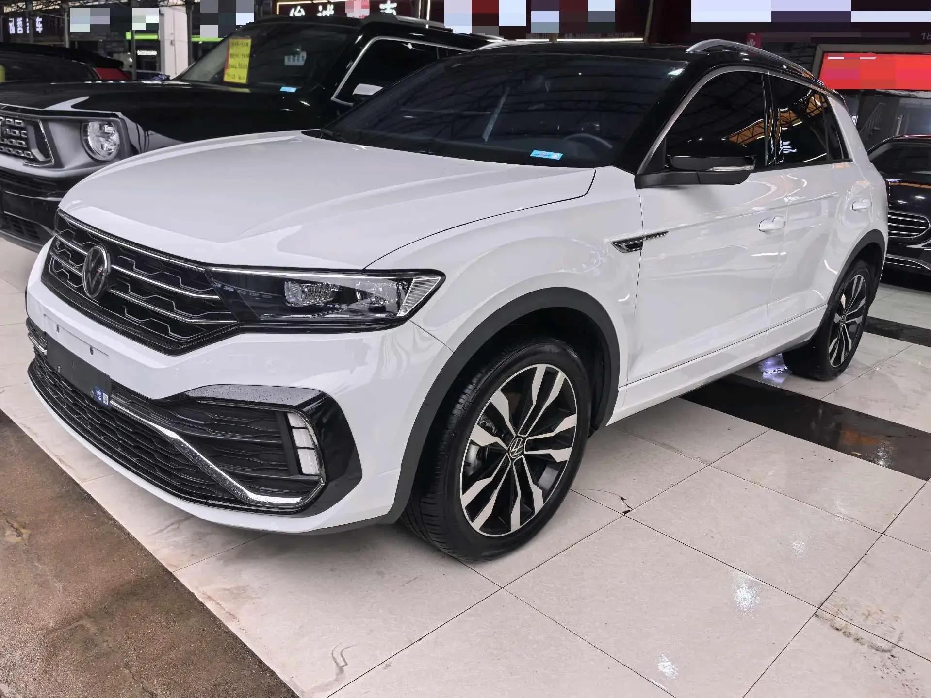 2022 VOLKSWAGEN T-ROC view 1