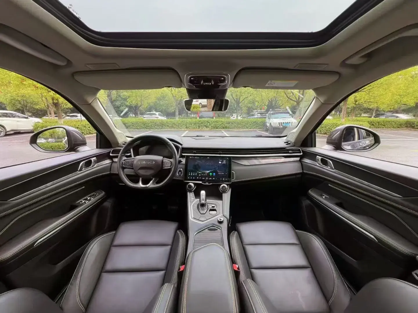 2023 LYNK&CO 01 thumbnail 4