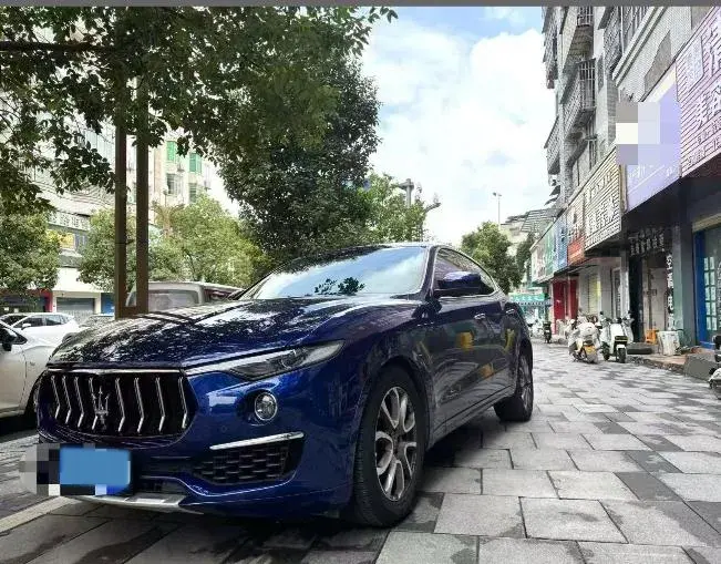 2022 Maserati Levante 2.0T 330HP L4 8AT 2022 Maserati Levante 2.0T 330HP L4 8AT