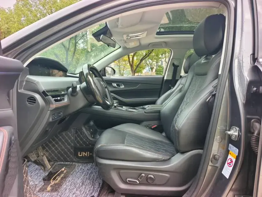 2021 CHANGAN UNI-K thumbnail 3