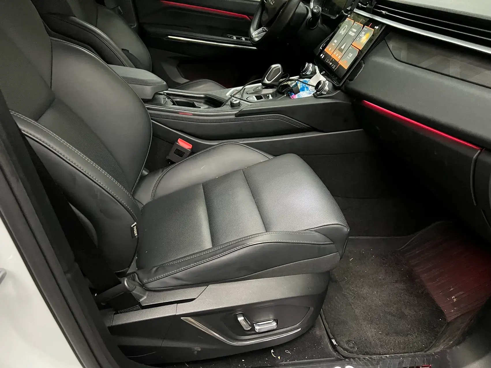 2021 LYNK&CO 01 thumbnail 3