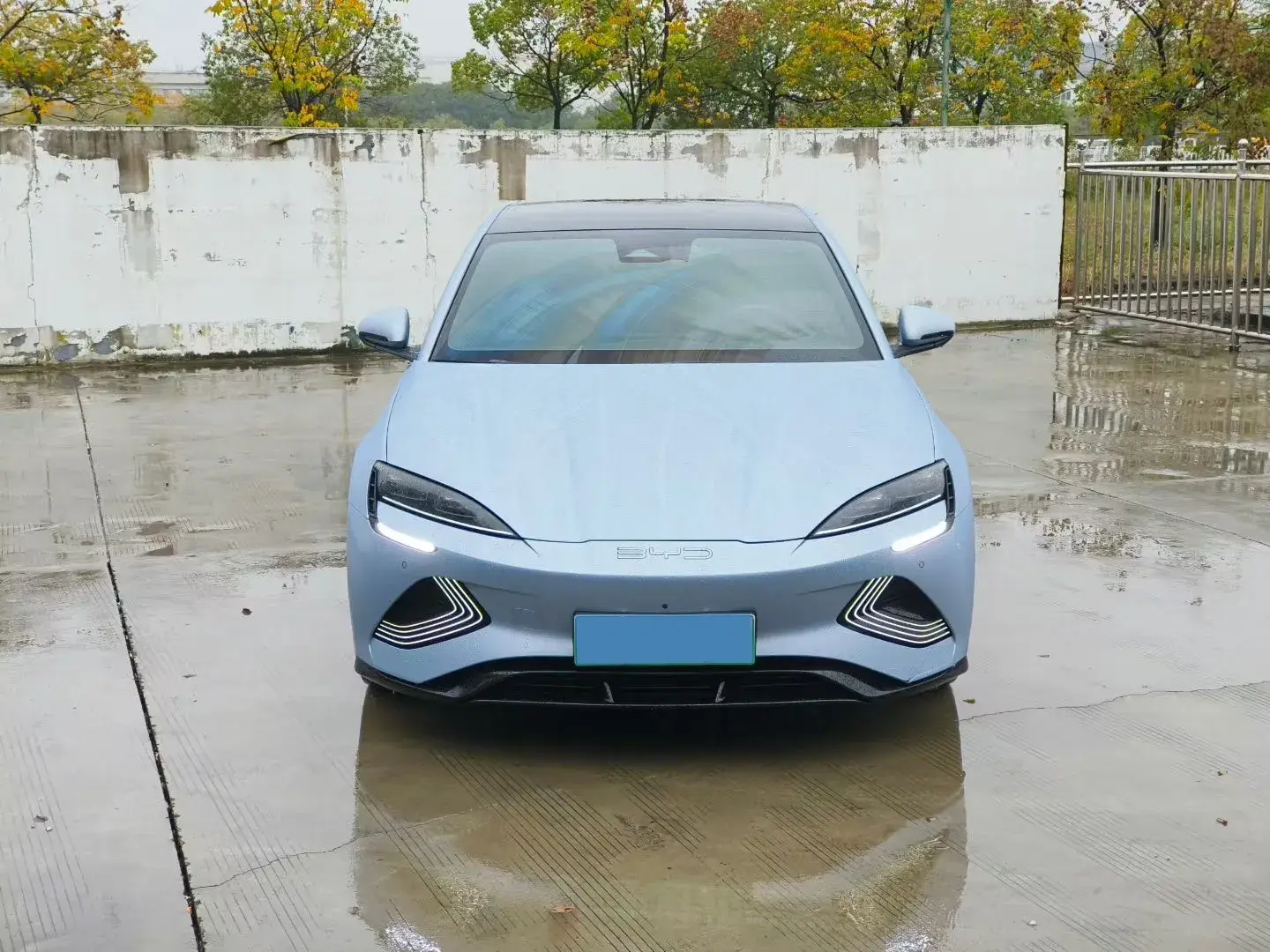 2022 BYD SEAL thumbnail 2