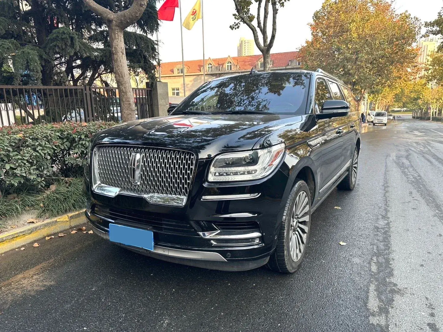 2018 LINCOLN NAVIGATOR view 1