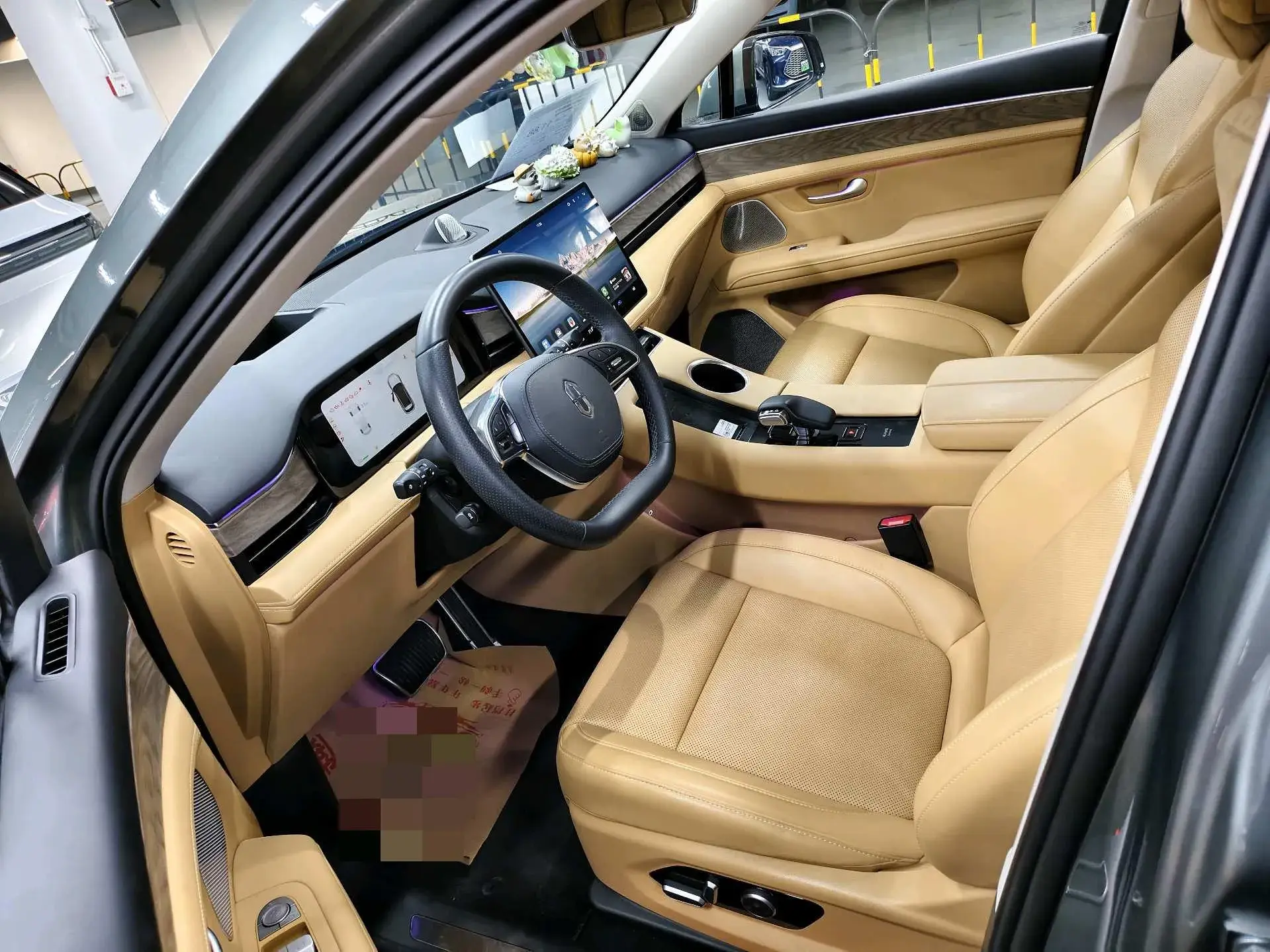 2022 AITO AITO thumbnail 4