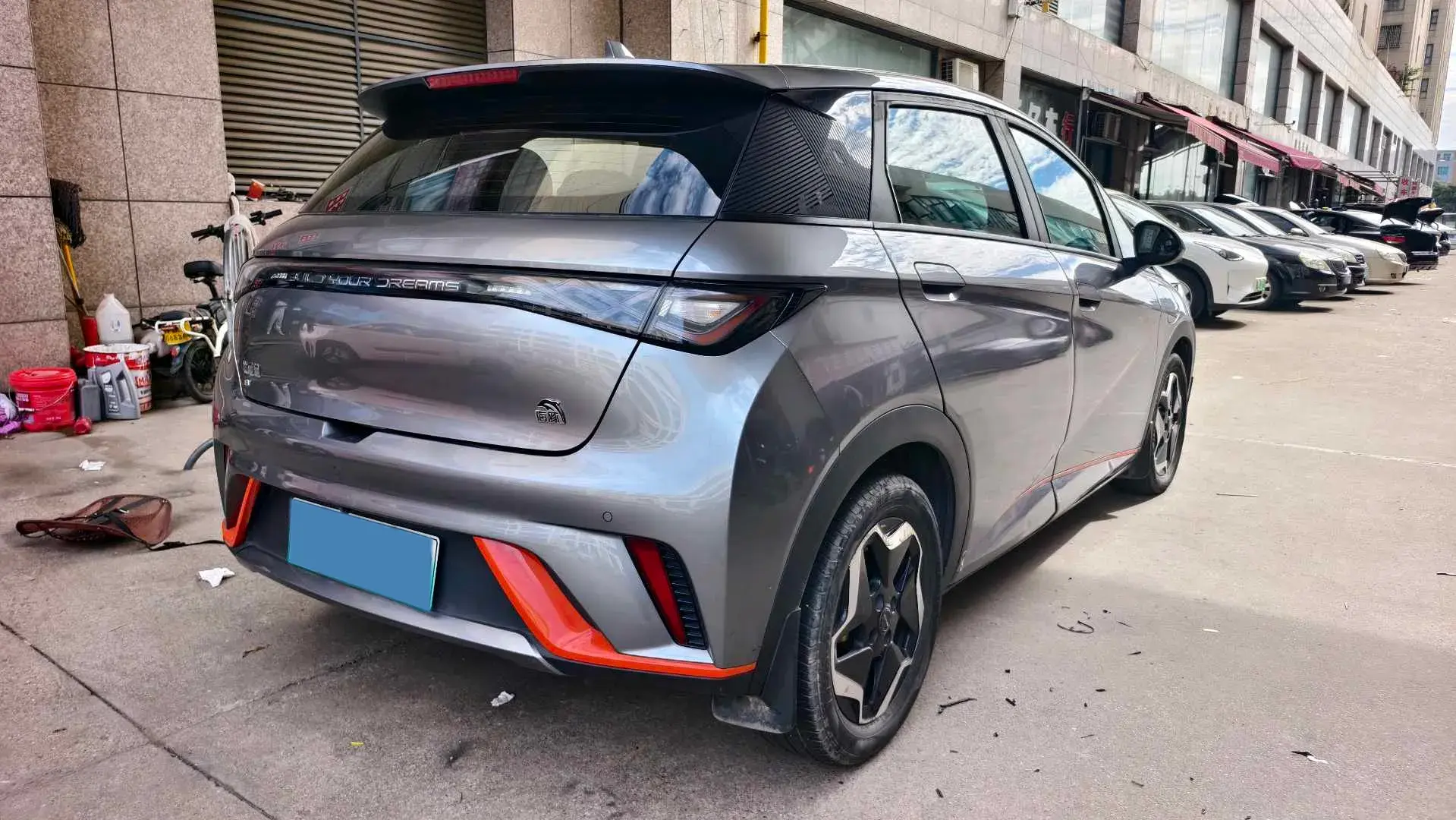 2023 BYD DOLPHIN thumbnail 2