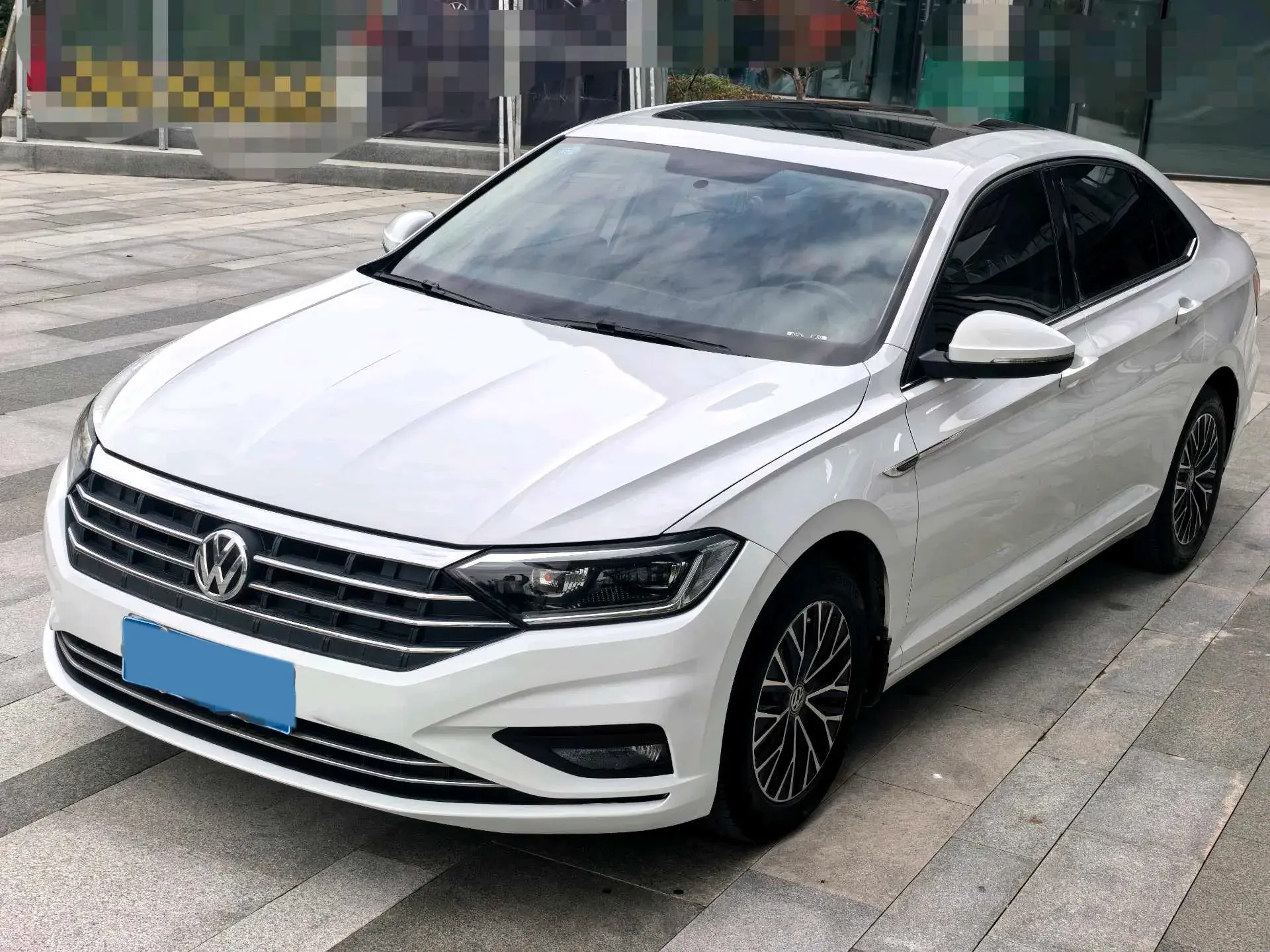2019 VOLKSWAGEN SAGITAR view 1