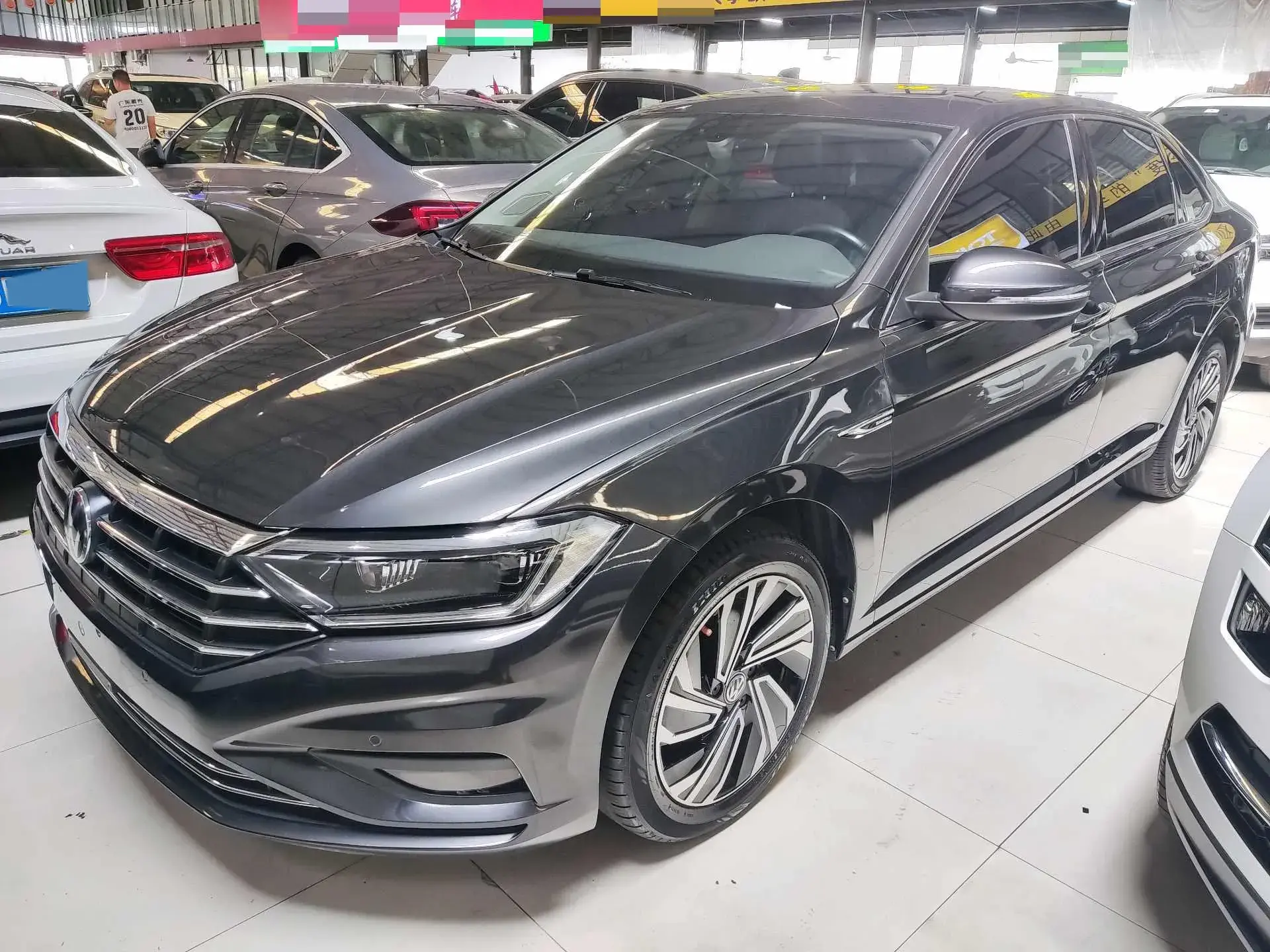 2021 VOLKSWAGEN SAGITAR view 1