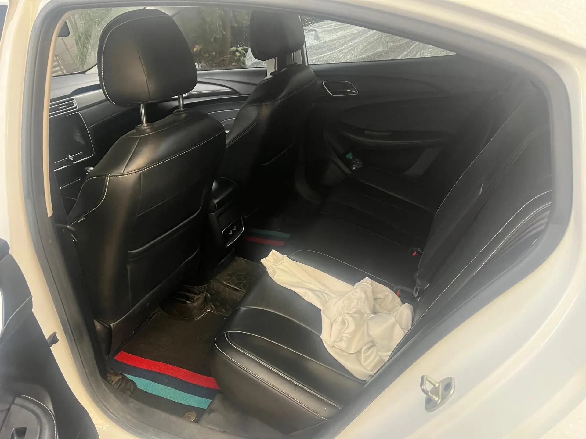 2020 ROEWE I5 thumbnail 4