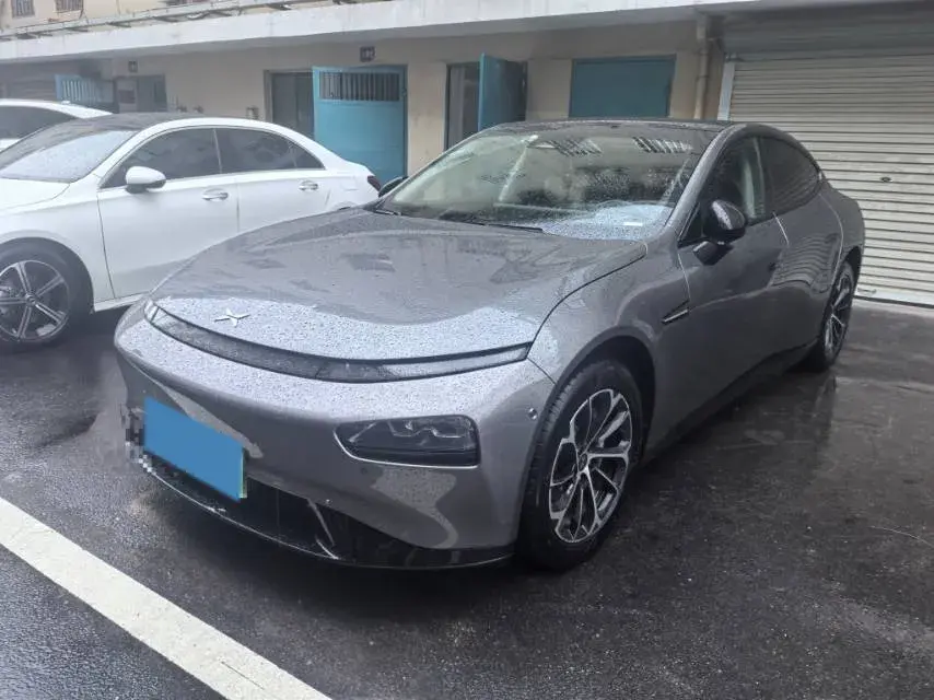 2020 XPENG P7 view 1