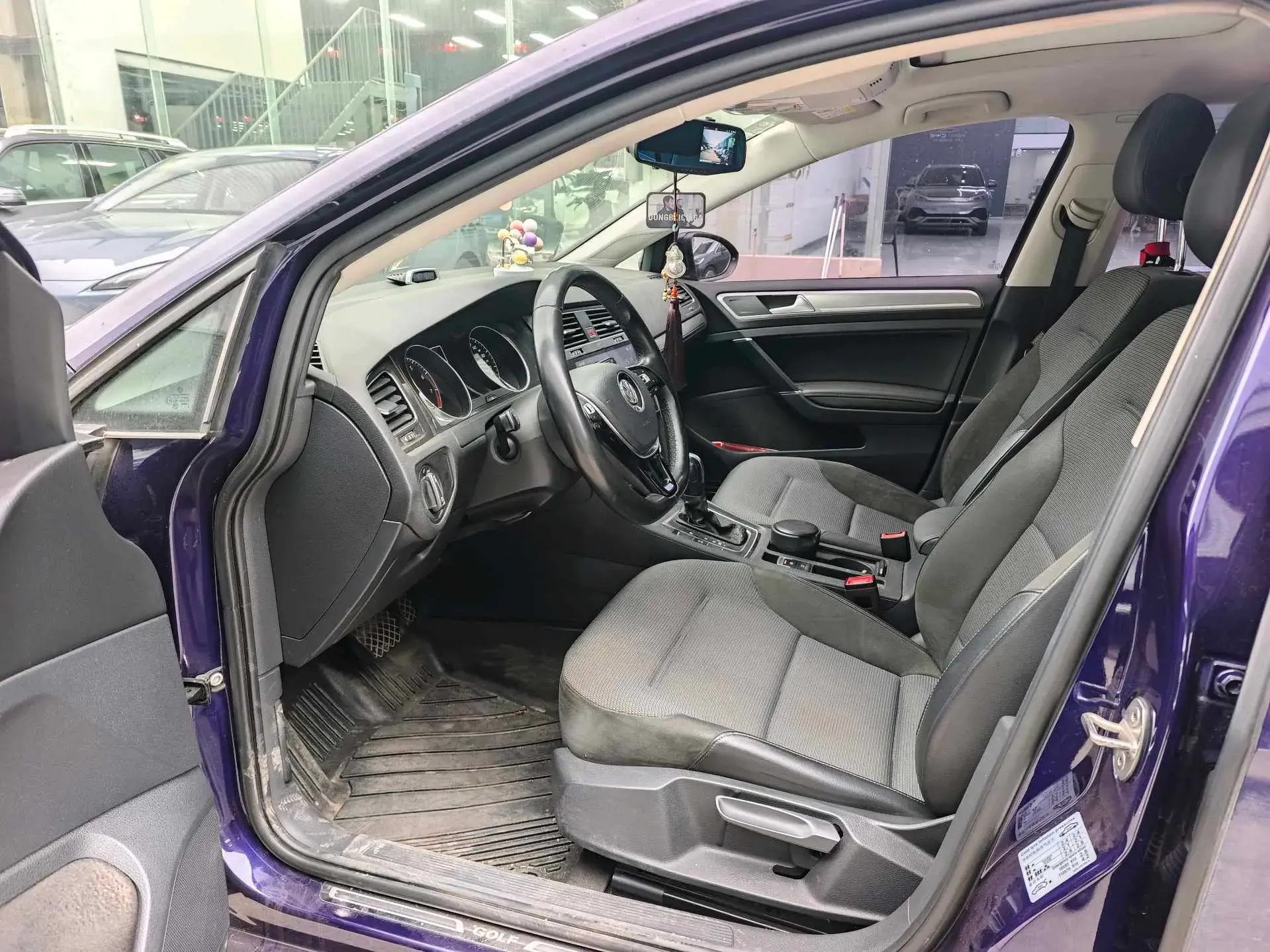 2018 VOLKSWAGEN GOLF thumbnail 2