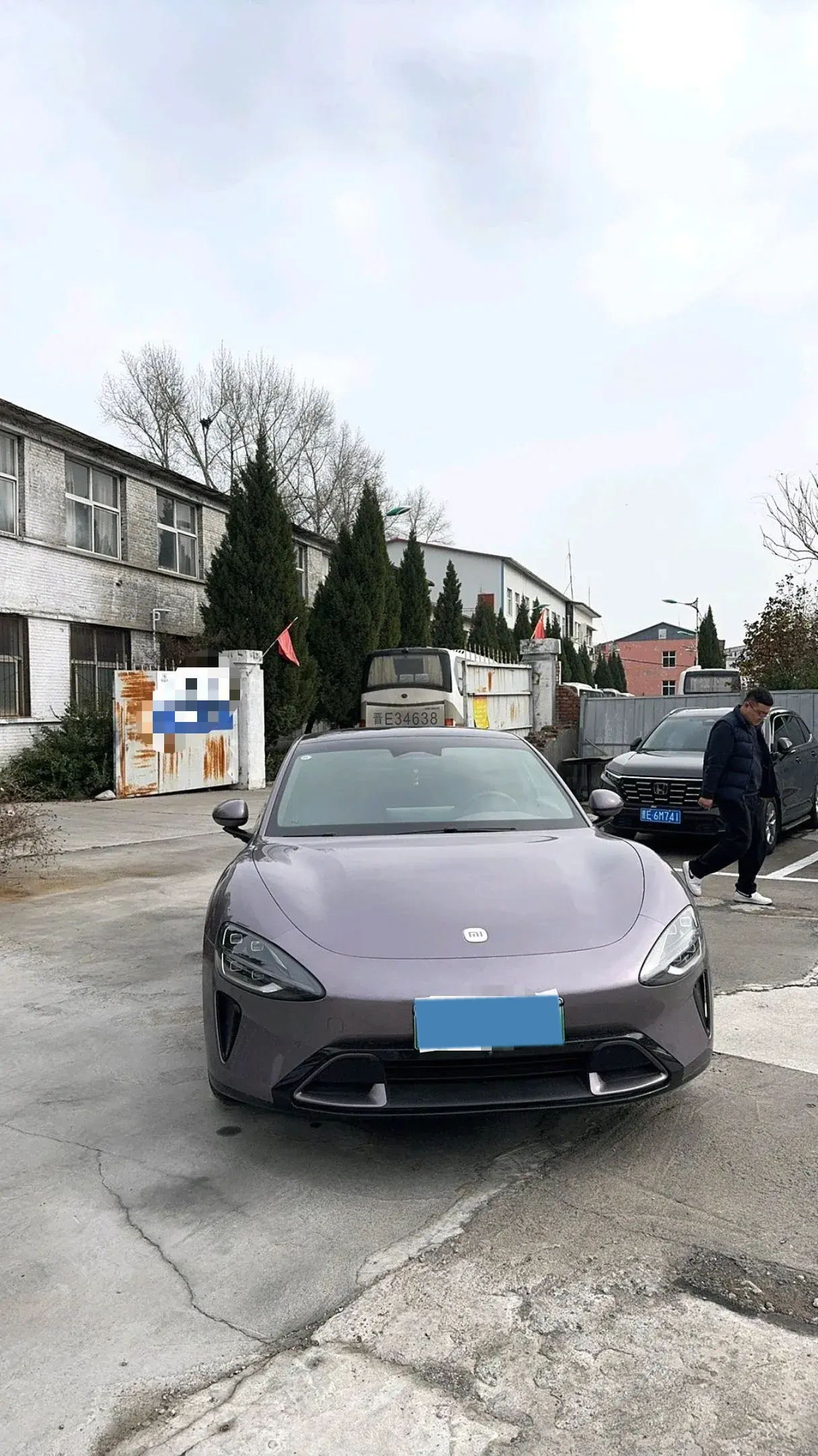 2024 MI SU7 thumbnail 2