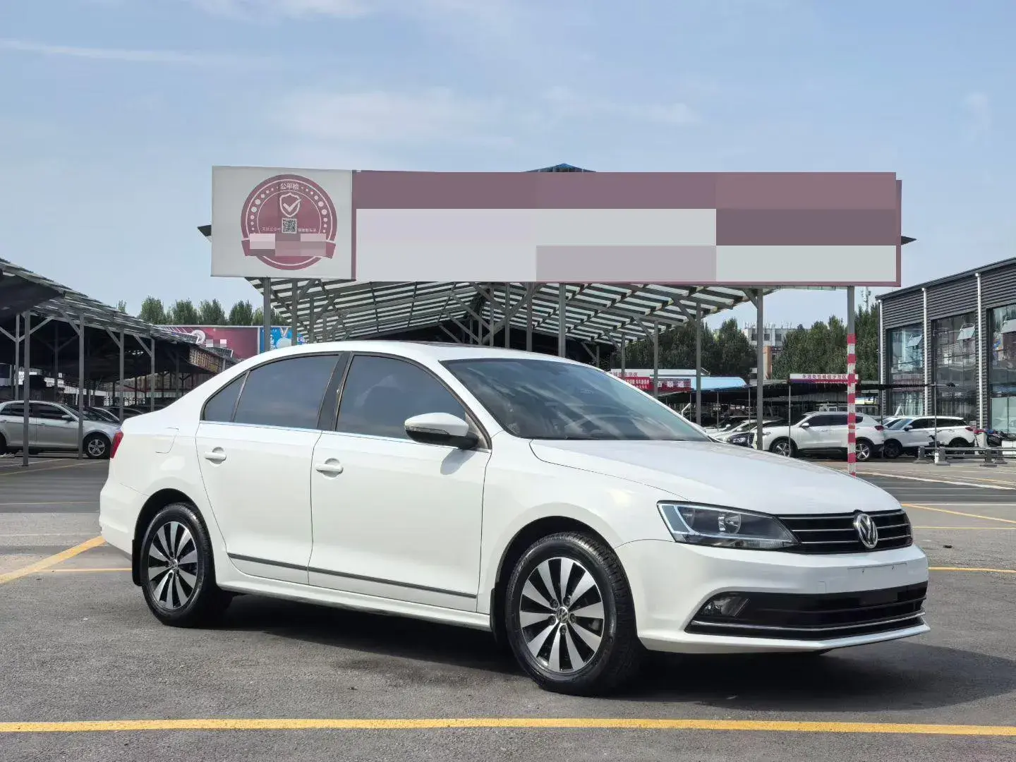 2018 VOLKSWAGEN SAGITAR thumbnail 3