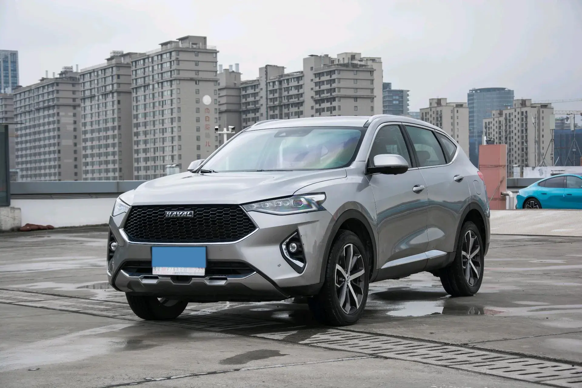 2019 HAVAL F7 view 1