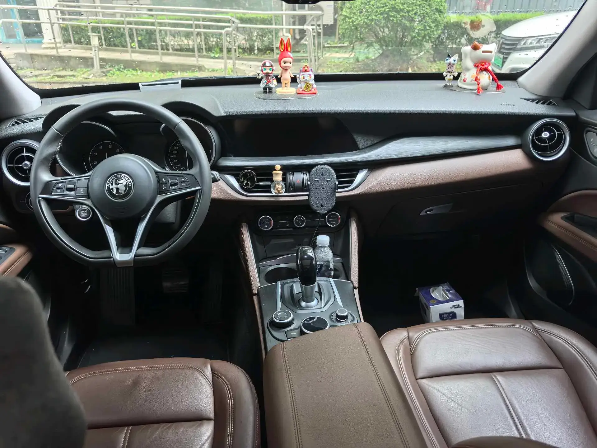 2017 ALFA ROMEO thumbnail 4